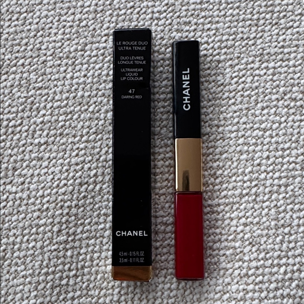 CHANEL “daring” #47 Le Rouge Ultrawear liquid lip colour (unused/new)